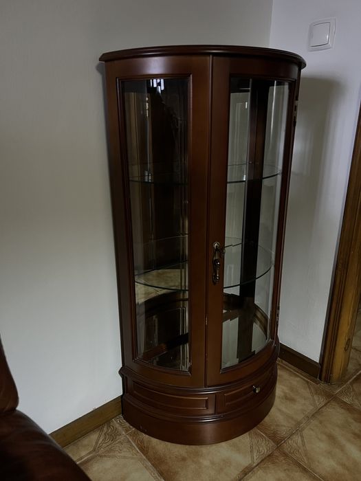 Vendo vitrine em bom estado