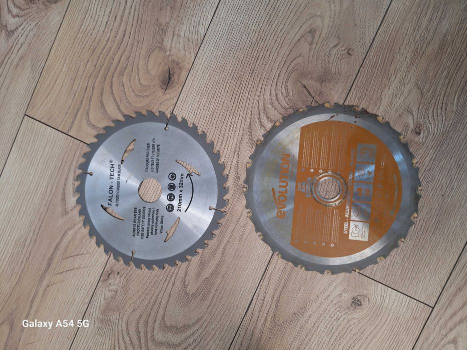 Ukośnica Evolution R210SMS