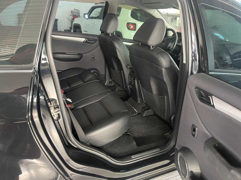 Mercedes-Benz B-Class 2010 • W245 (FL)  • 2.0  AT (136 к.с.)  • Premium full