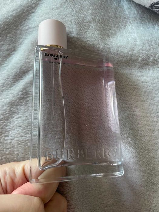 BURBERRY HER Eau de Parfum