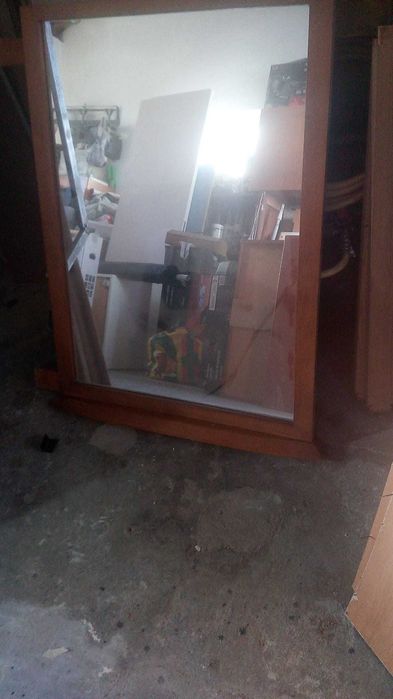 Vende-se espelho64750809689474121