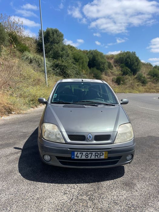Renault Scenic em bom estado