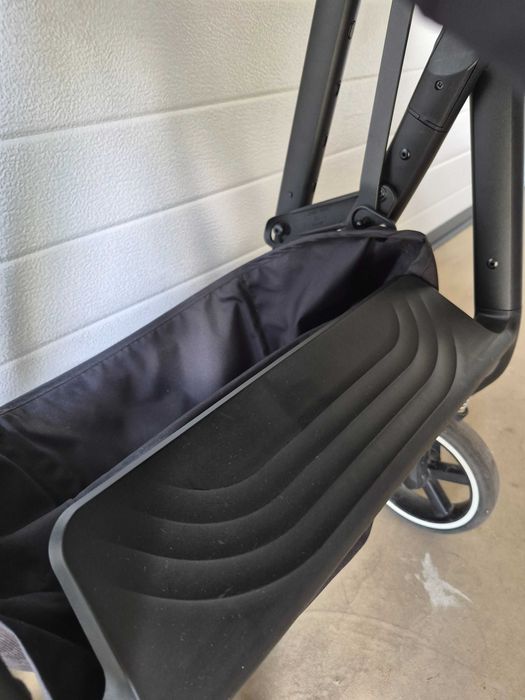 Pack Carrinho Cybex BALIOS, Ovo Cloud Z e Isofix