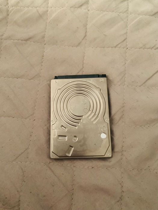 Hdd 600 gb 128 gb ssd