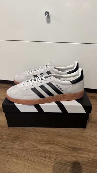 Nowe Adidas Handball Spezial | Rozmiar 45 1/3 Jasny Beż/Szary