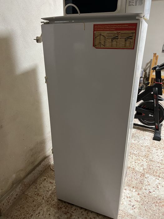 Microondas e geladeira