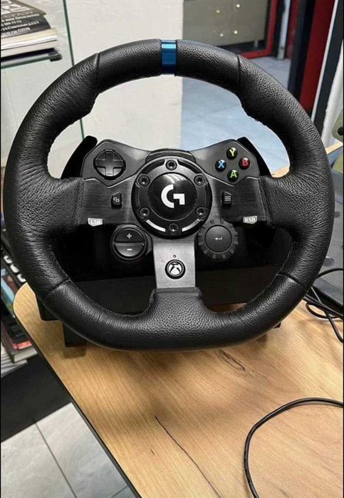 Volante e pedais Logitech G923