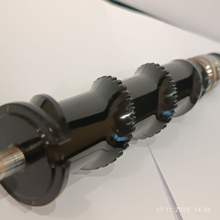 Шнек для соковитискача Philips HR1945, HR1946, HR1947, HR1949