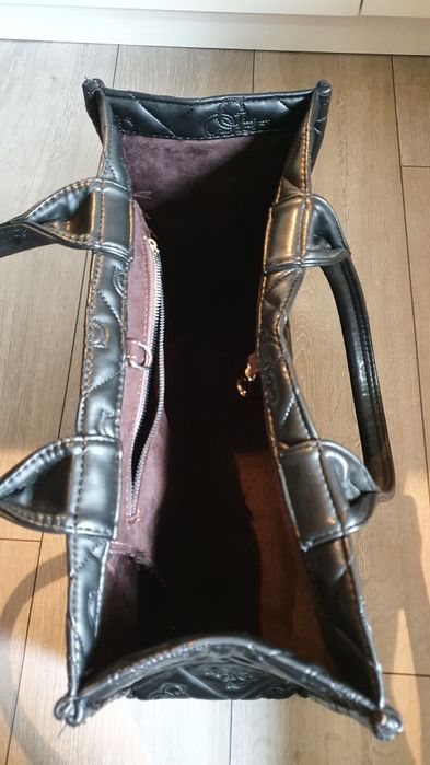 Torebka do ręki czarna