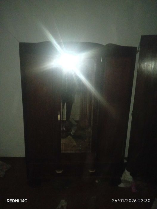 Móveis antigos bem estimados