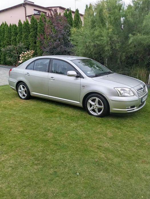 Toyota Avensis Liftback