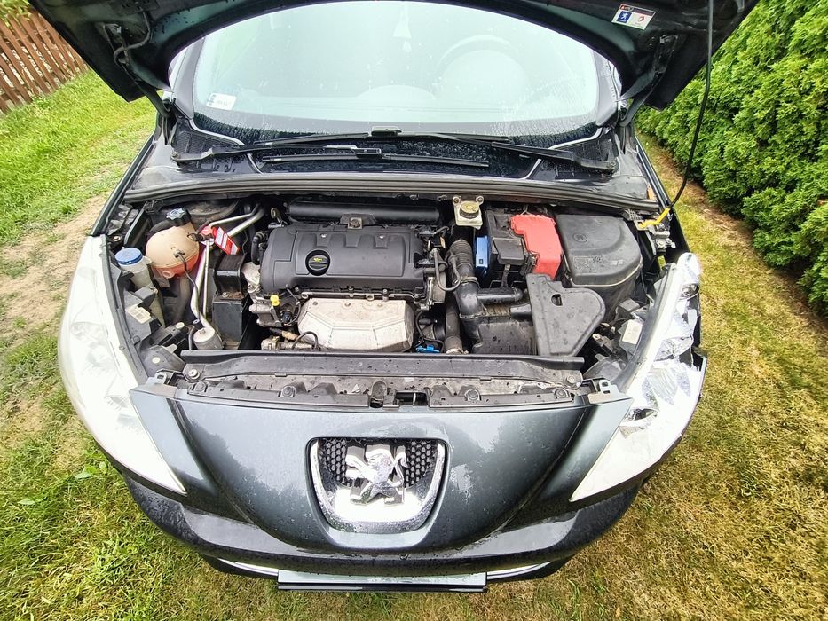 Peugeot 308 1,6VTi  uszkodzony