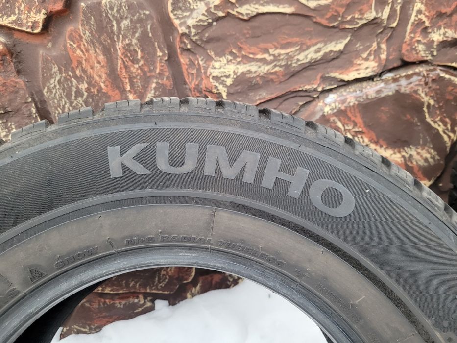 Гума,резина 2025 рік всесезонна Kumho 245*70*16