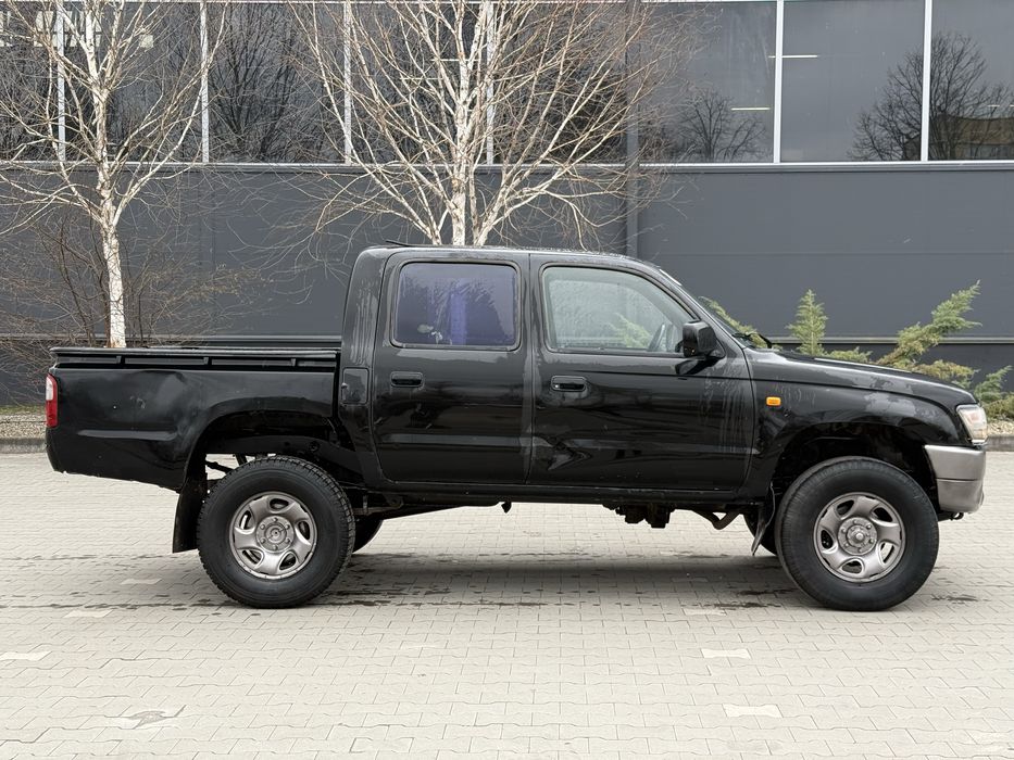 Продам Toyota Hillux 4x4