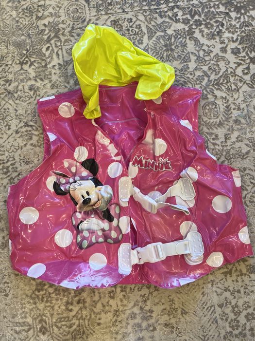 Надувний жилет для дівчинки