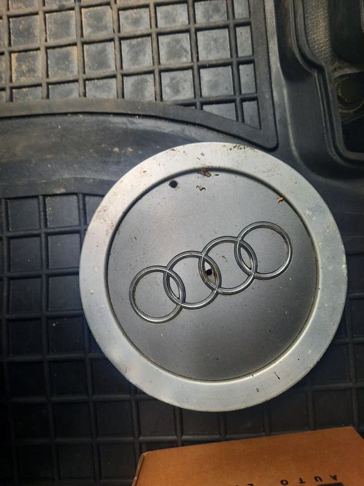Ковпачок заглушка титанового диска Ауді Audi