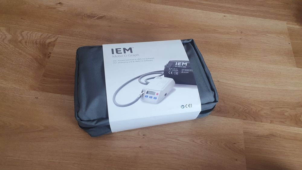 NOWY holter ciśnieniowy Mobil-O-Graph + 3 mankiety, etui, kabel USB