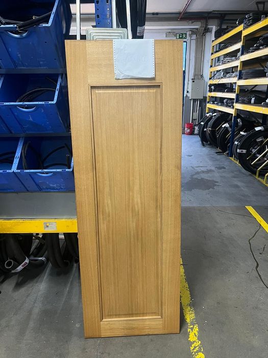 Vendo portas novas em Carvalho, com várias medidas, sem aduelas