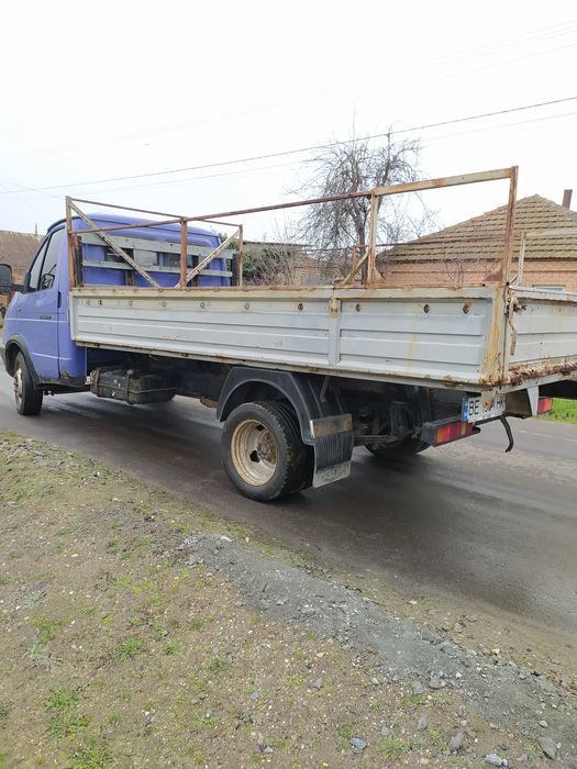 Продам газель дизель борт тент