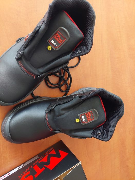 Buty marki  MTS do pracy