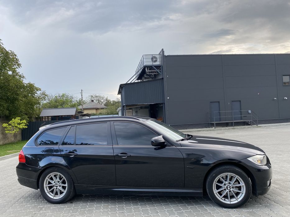 BMW e91 2.0d 2011