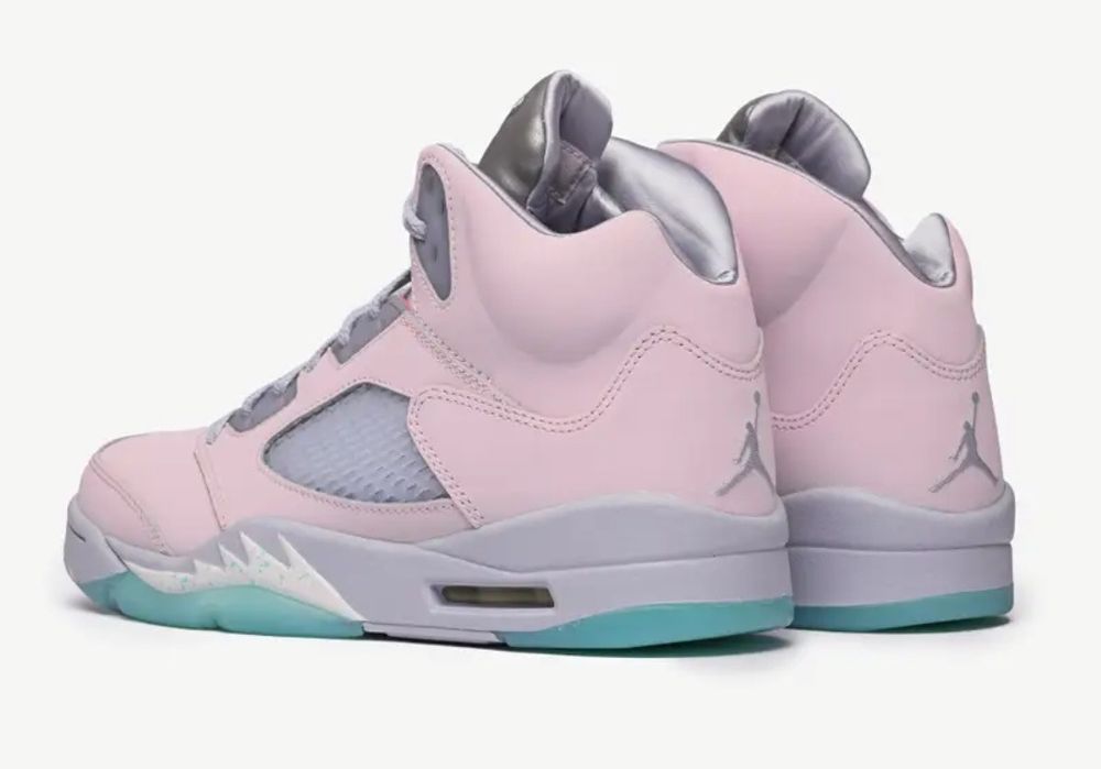 Air Jordan 5 Retro SE "Regal Punk"