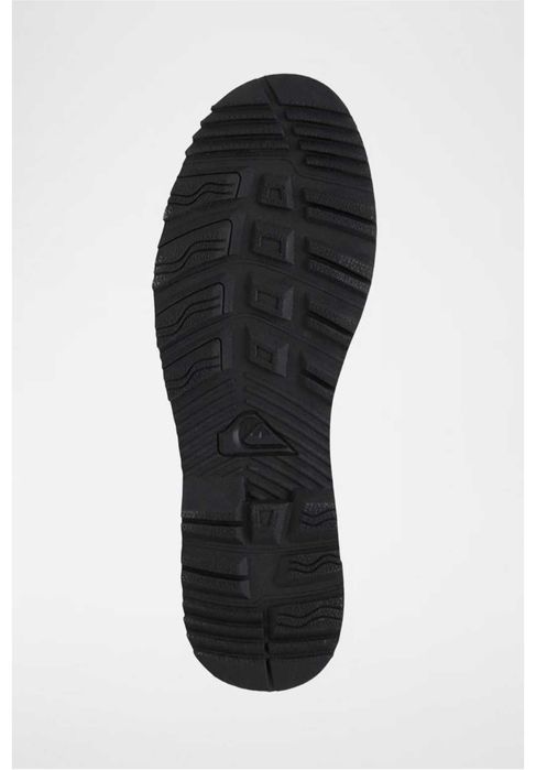 Botas forradas em couro e nobuck