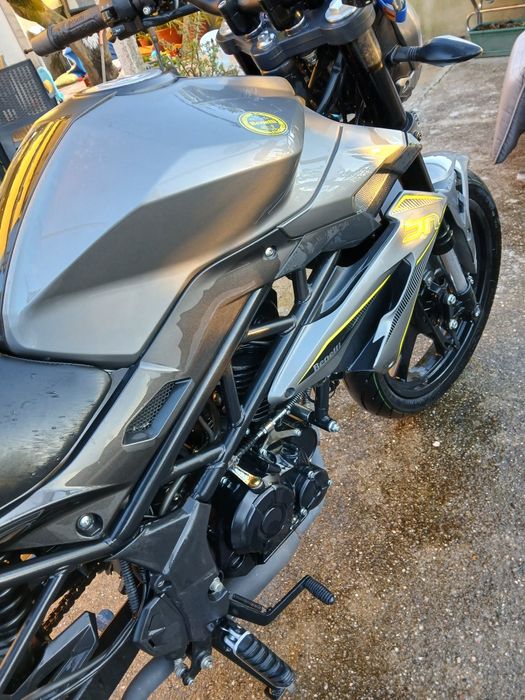 Mota Benelli bn 125