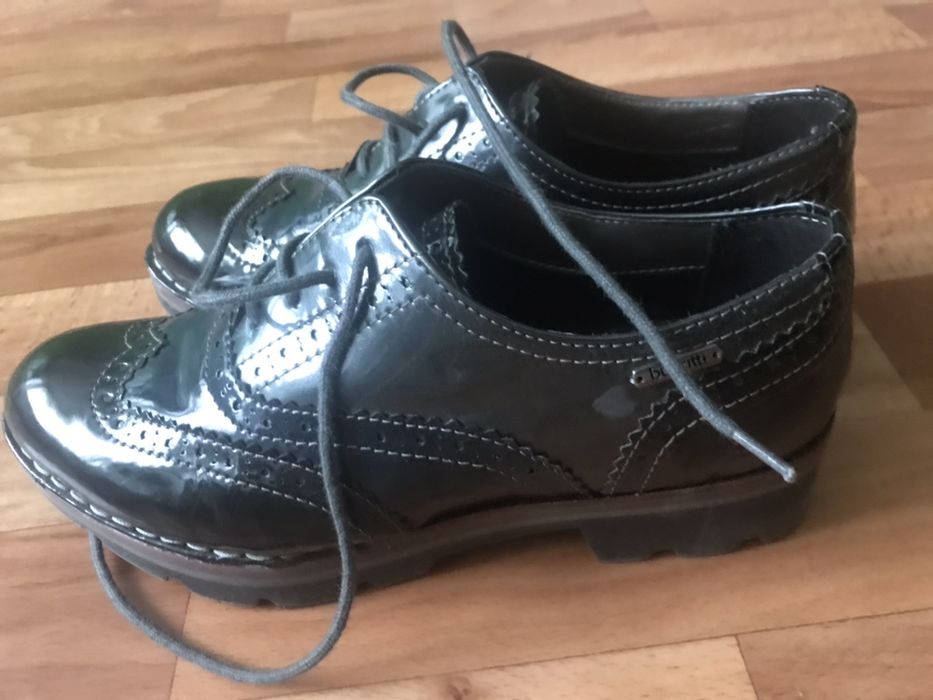 Стильне взуття Bugatti (туфлі, мешти, сліпони, оксфорди)