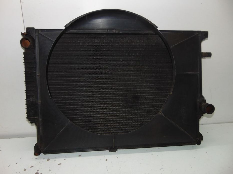 Bmw e32 735i radiador " usado em bom estado