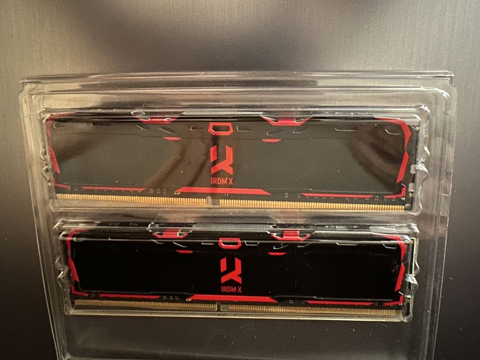 IRDM X 16GB (2×8GB) DDR4 3200 МГц CL16