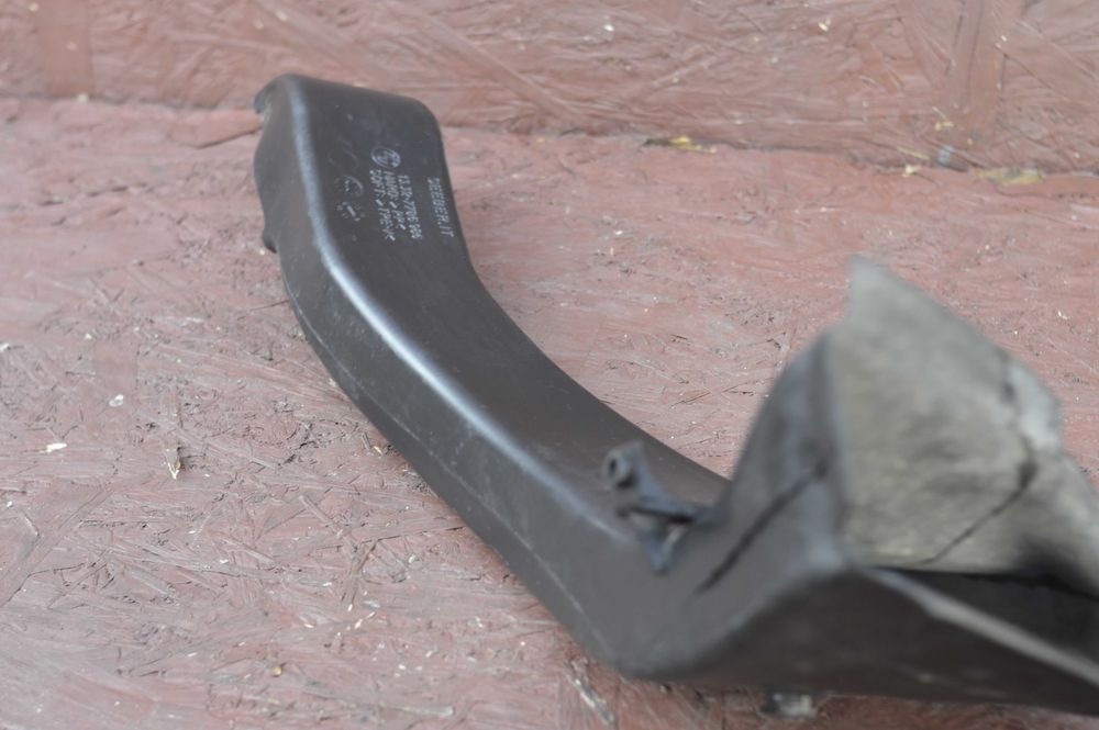 BMW E46 ORYGINALNY DOLOT powietrza do chłodniczki paliwa M57 / M47 OEM