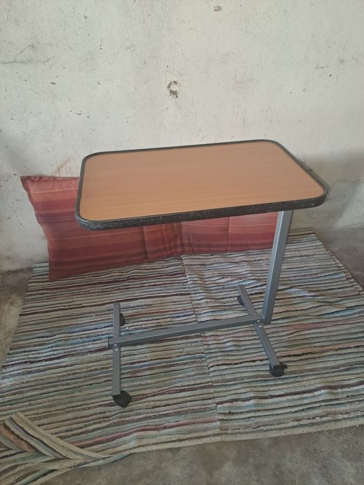 Vendo mesa de apoio