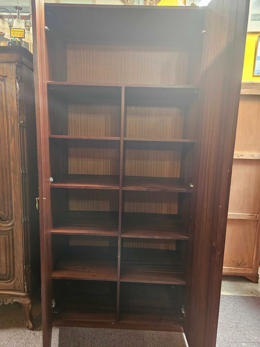 Armário de duas portas - Bom estado geral