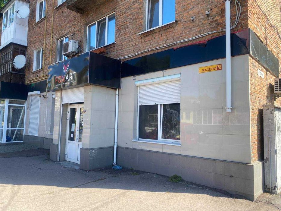Оренда офіс, б’юті, послуги  51,6 м², 400 євро.