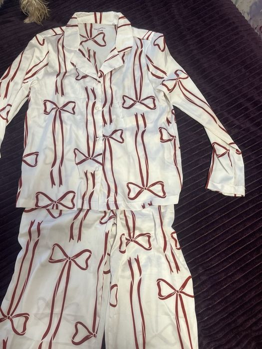 Піжама жіноча розмір S .