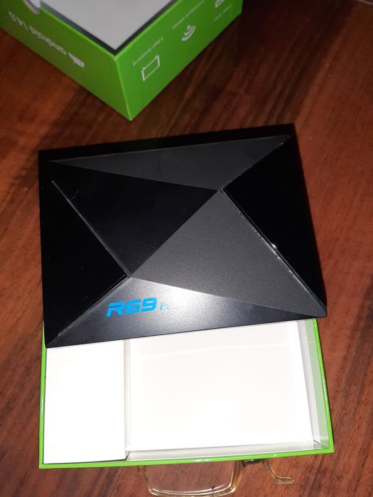 Продам TV BOX R69 PLUS