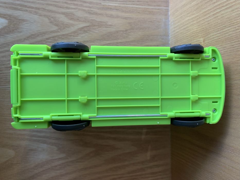 Smashers da Zuru (camião + 12 bonecos)