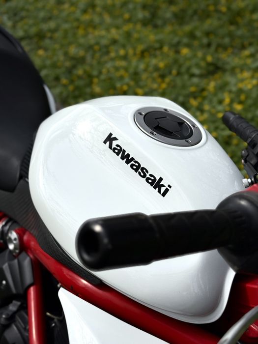 Мотоцикл Kawasaki ER4N