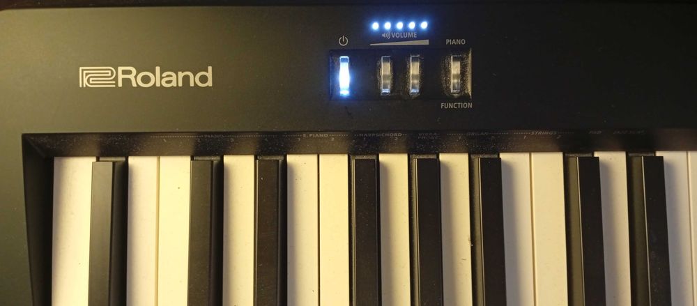 Piano digital Roland FP-10