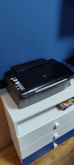 Продам принтер Epson cx4300
