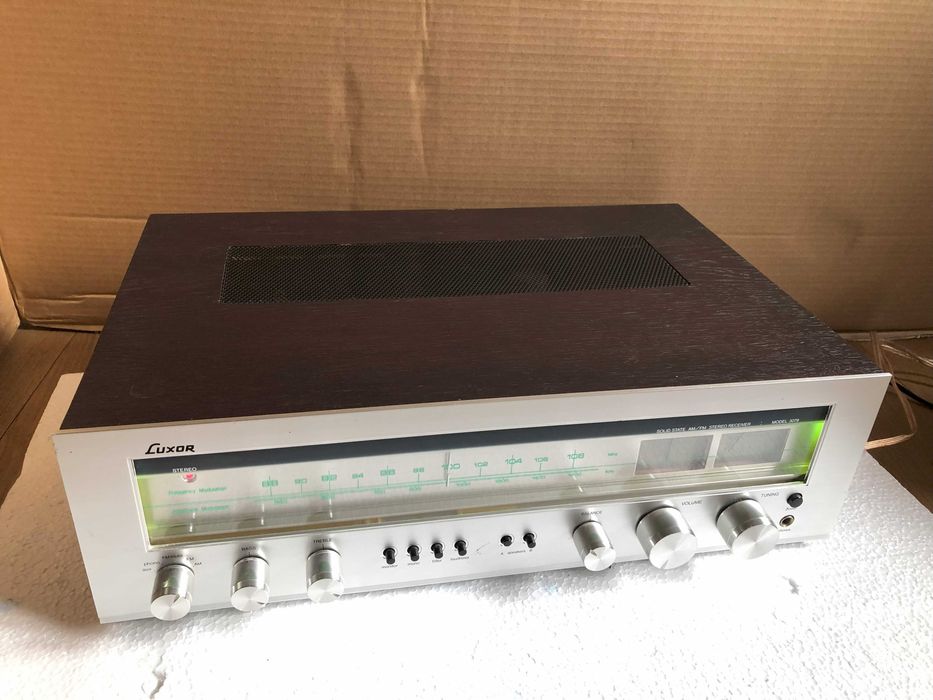 Amplituner  LUXOR 3079  made in Sweden