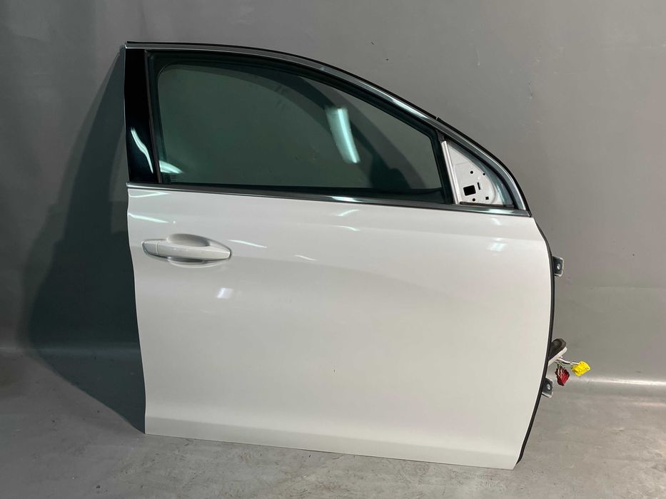 drzwi prawy przód peugeot 308 t9 hb białe europa oryginał kwed