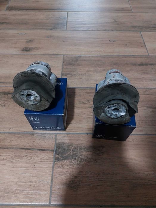 Салейнблоки задней балки Опель Астра Н