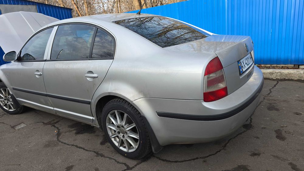 Продаж Шкода суперб 2006 рік