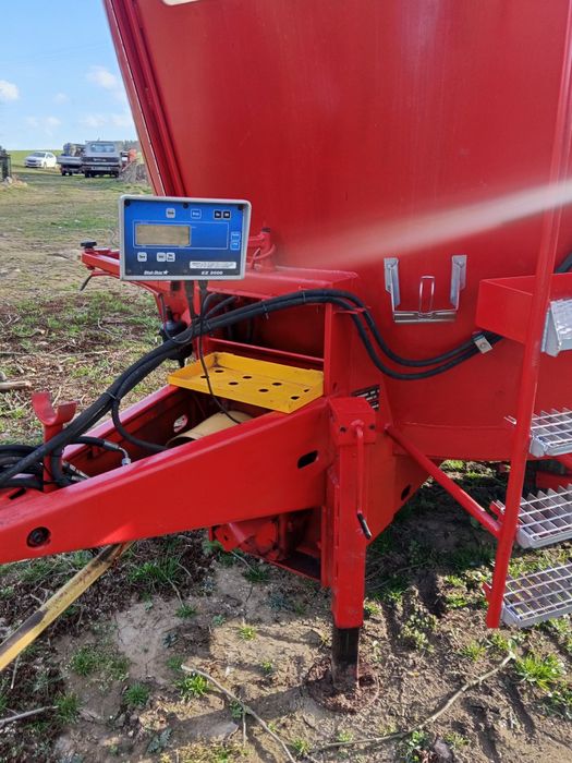 paszowóz trioliet 10