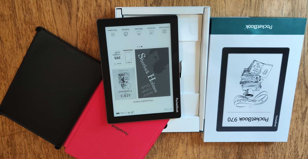 Терміново продається! ел. книга в новому стані + в подарунок чохол