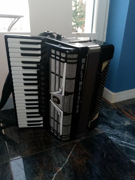 Akordeon weltmeister AMIGO