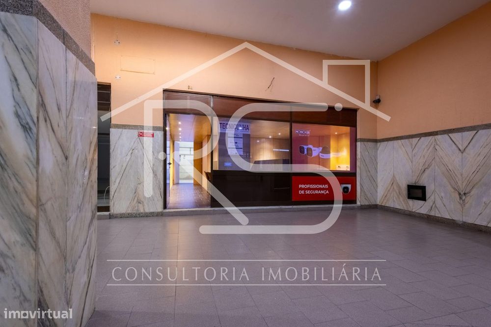 Loja Comercial | Passerelle,  Caldas das Taipas, Guimarães
