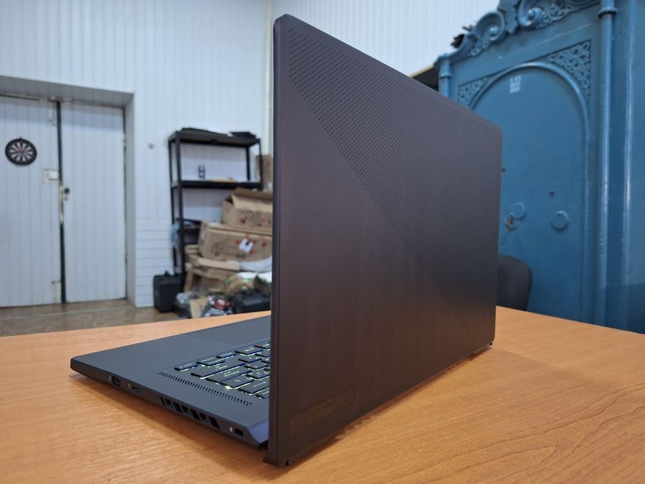 ASUS ROG Zephyrus M16 GU603HE i7-11800H RTX 3050 Ti 4Gb 16/512